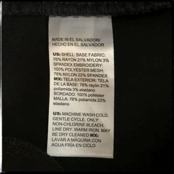 Chico's Pants NWT Size 2 (12) So Slimming Brigitte Slim Leg Eyelet Scallop Hem - Picture 6 of 9